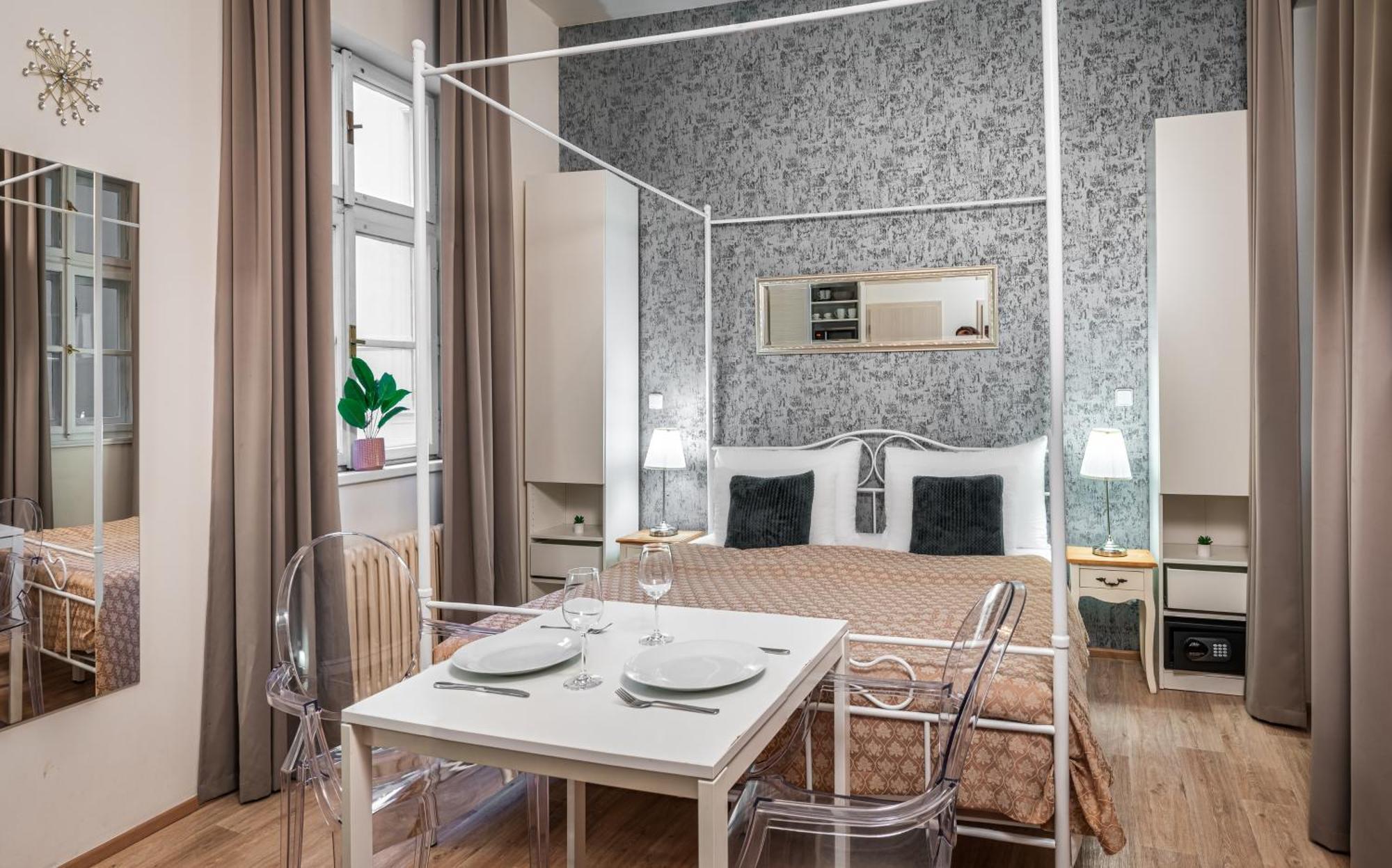 7 Tales Apartments By Adrez Prague Luaran gambar