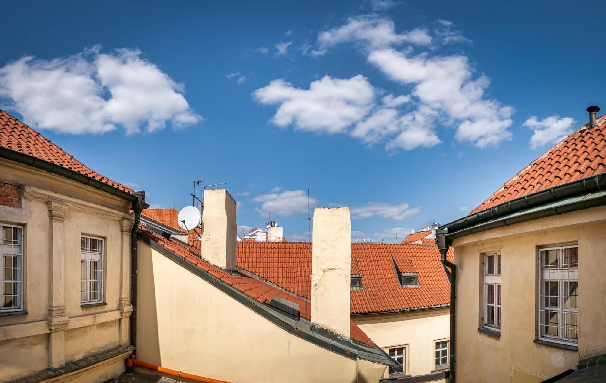 7 Tales Apartments By Adrez Prague Luaran gambar