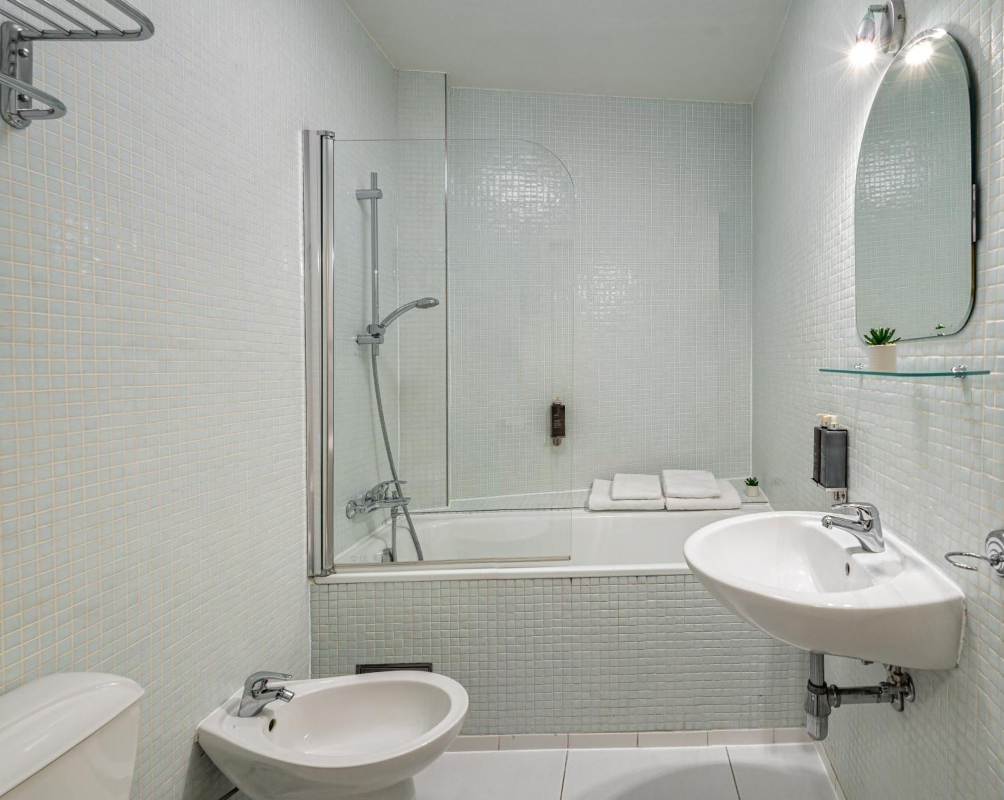 7 Tales Apartments By Adrez Prague Bilik gambar