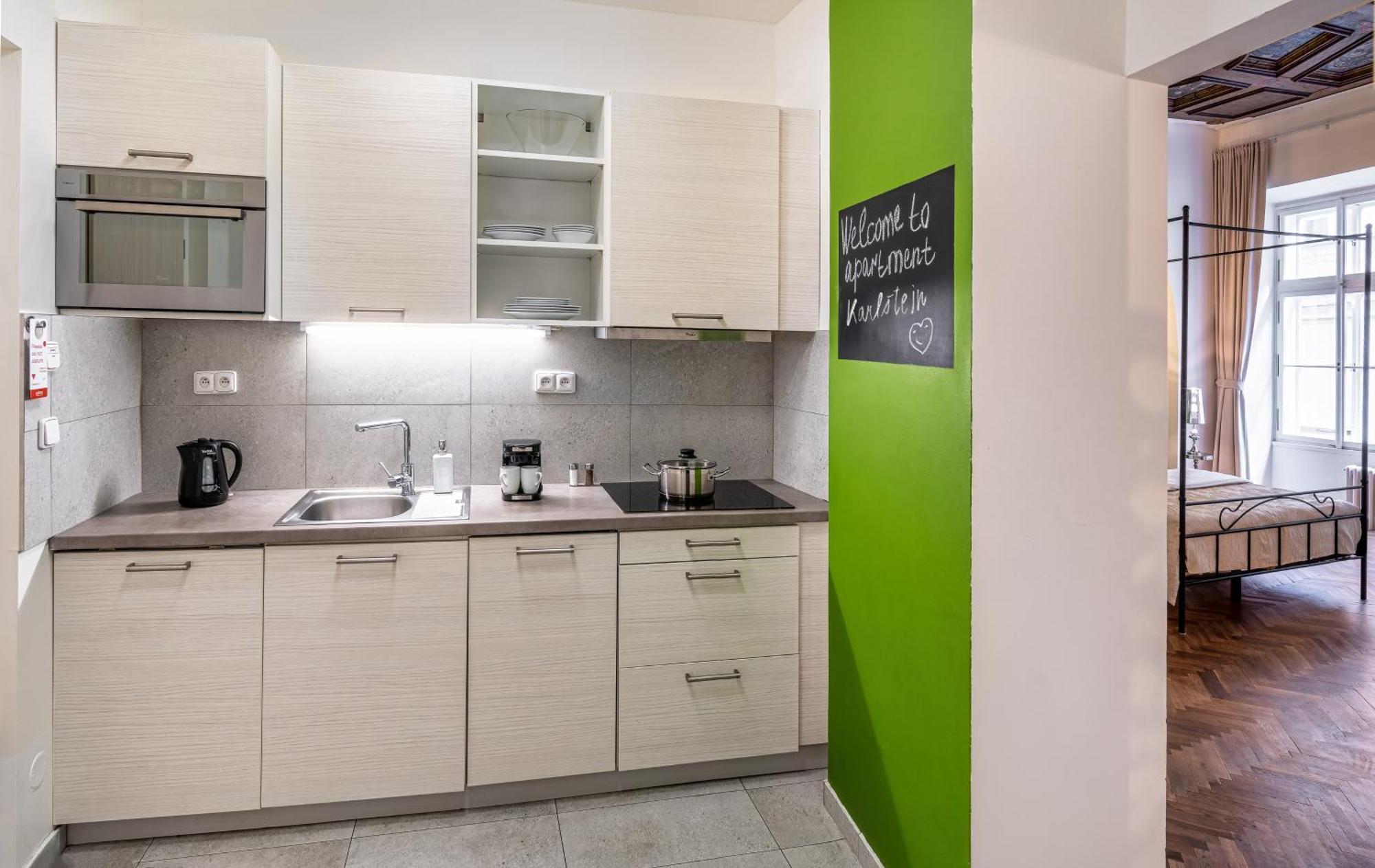 7 Tales Apartments By Adrez Prague Bilik gambar