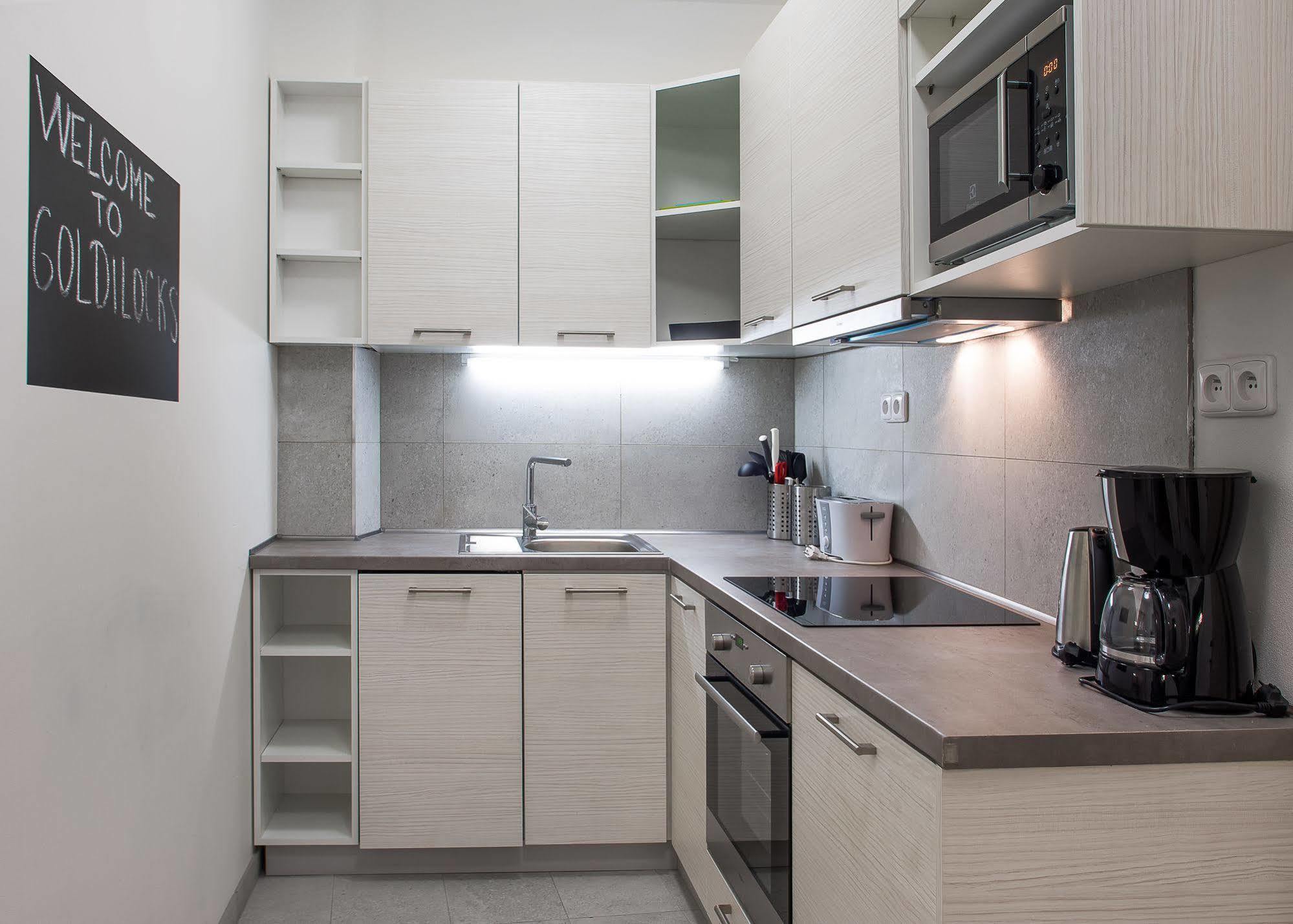 7 Tales Apartments By Adrez Prague Luaran gambar